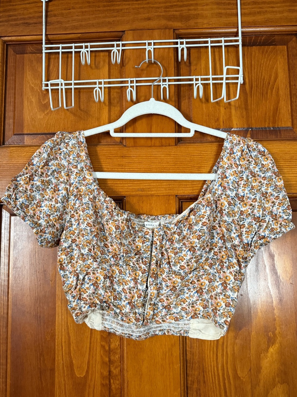Aeropostale Floral Cropped Top Size SMALL